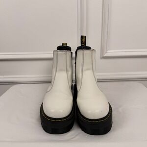 Dr. Martens 2976 Quad White Leather Platform Chelsea Boots AW004 Womens 7